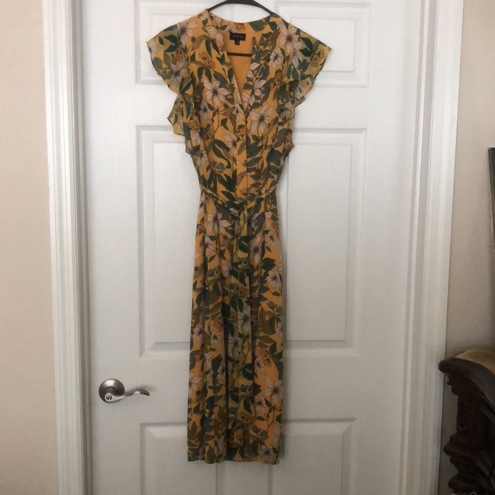 Who What Wear Belted Yellow Floral Dress with ruffle cap sleeves Size S